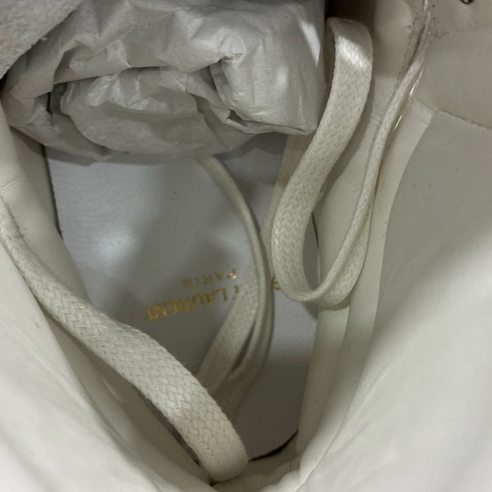 YSL Court Classic SL/01H High Top Sneakers
BRAND NEW Size 41 - Picture 9 of 12